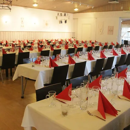 Отель Urkin Piilopirtti 3*